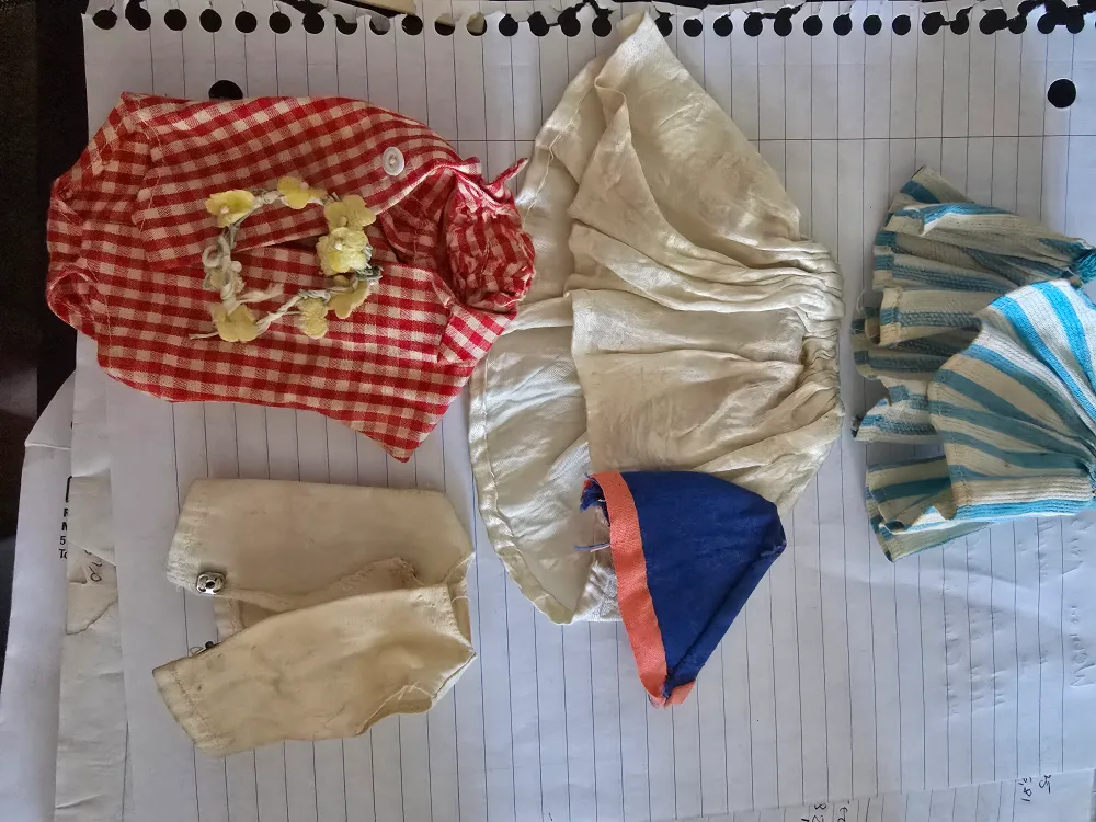 Vintage Dolls image indicator(9)