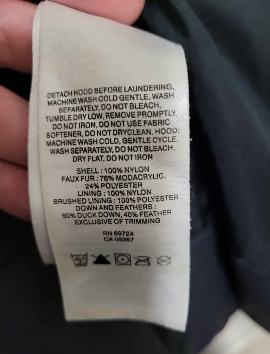 Columbia Puffer Jacket - Size M image indicator(5)