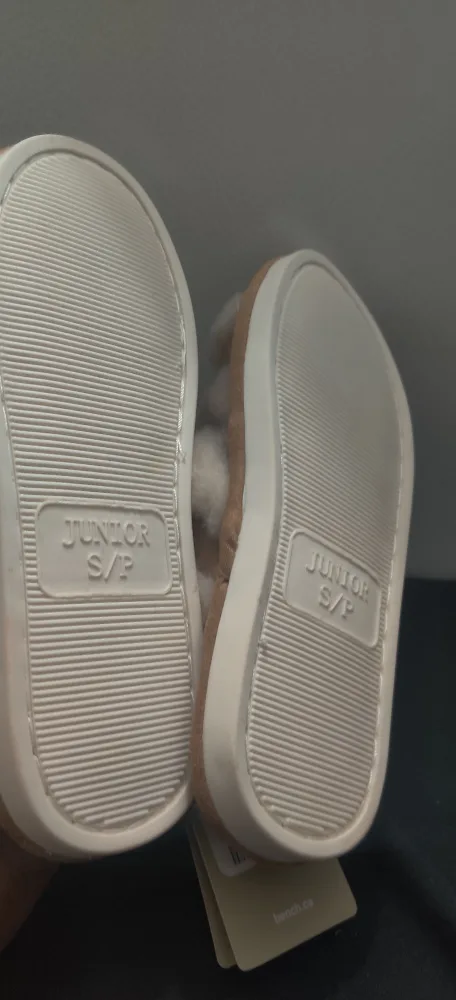 New Bench Beige Junior S/P Slippers kids size 1 image indicator(3)
