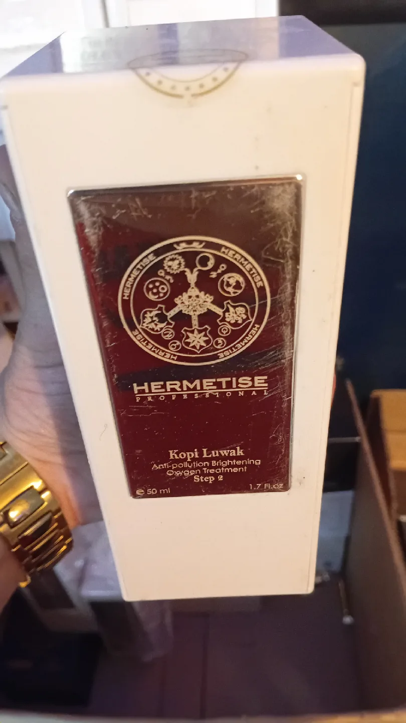 Hermetise Kopi Luwak Anti-Pollution Brightening Oxygen Treatment