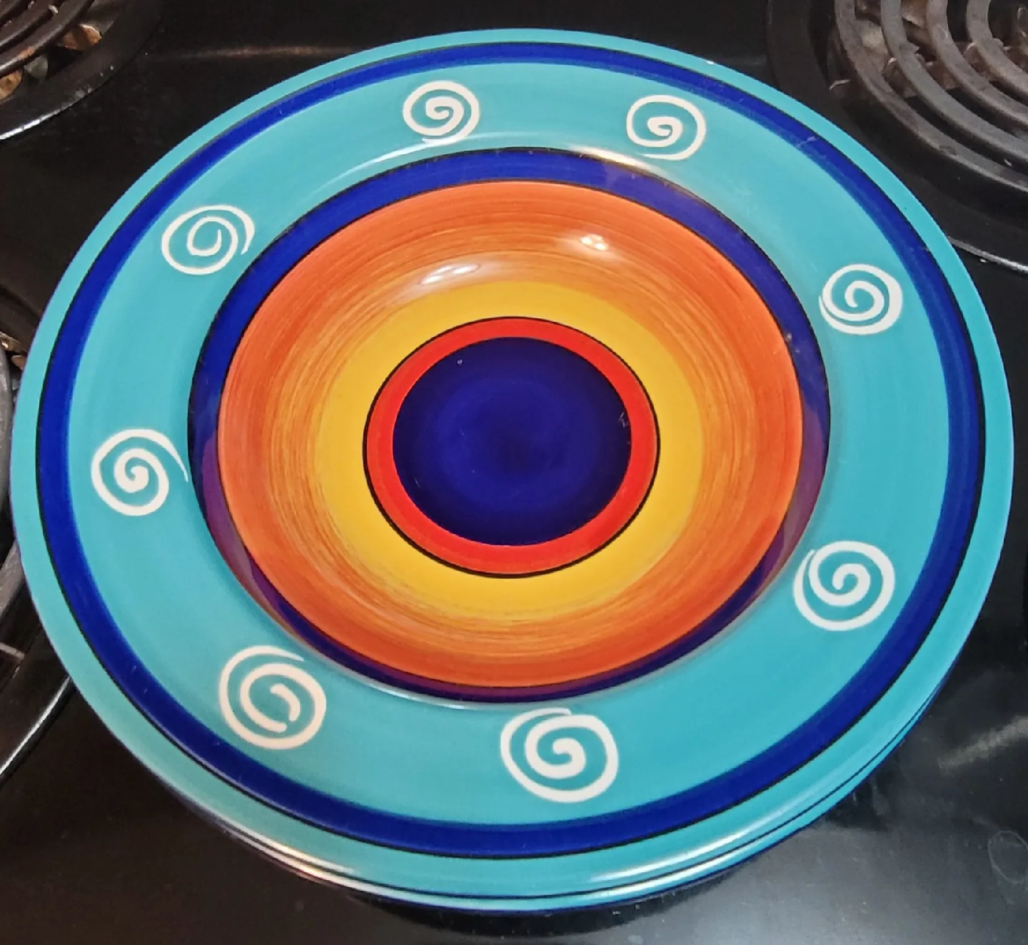 Colorful Decorative Plates image indicator(3)