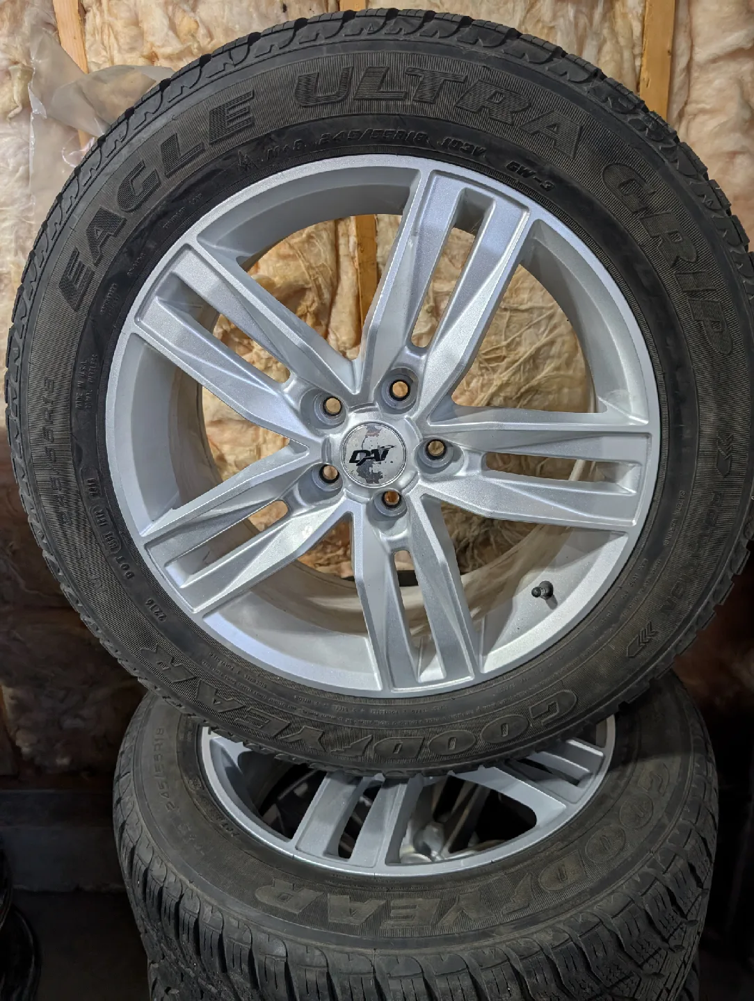 (4)-245/55R18 Winter Tires On Alloy Rims 2016 Hyundai Santa Fe thumbnail