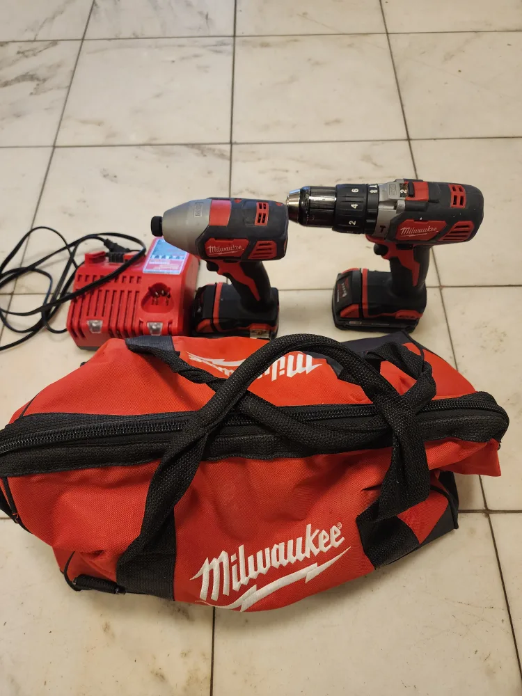 Milwaukee M18 Cordless Drill and Impact Driver Kit image indicator(9)