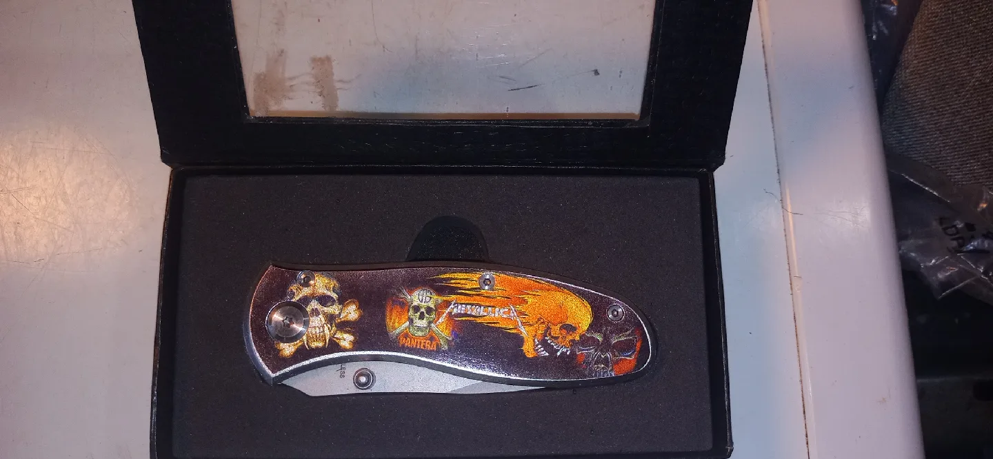 Collectible Decorative Pocket Knives image indicator(8)