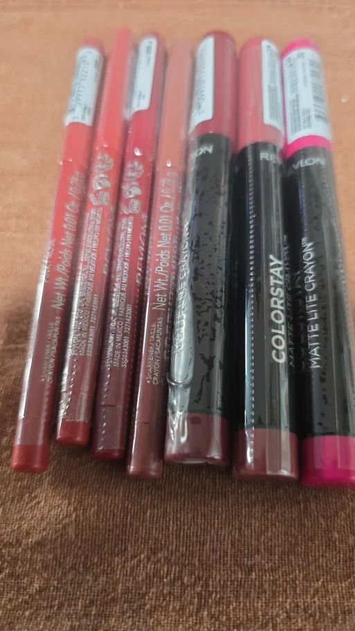 Revlon & ColorStay Lip Liners thumbnail