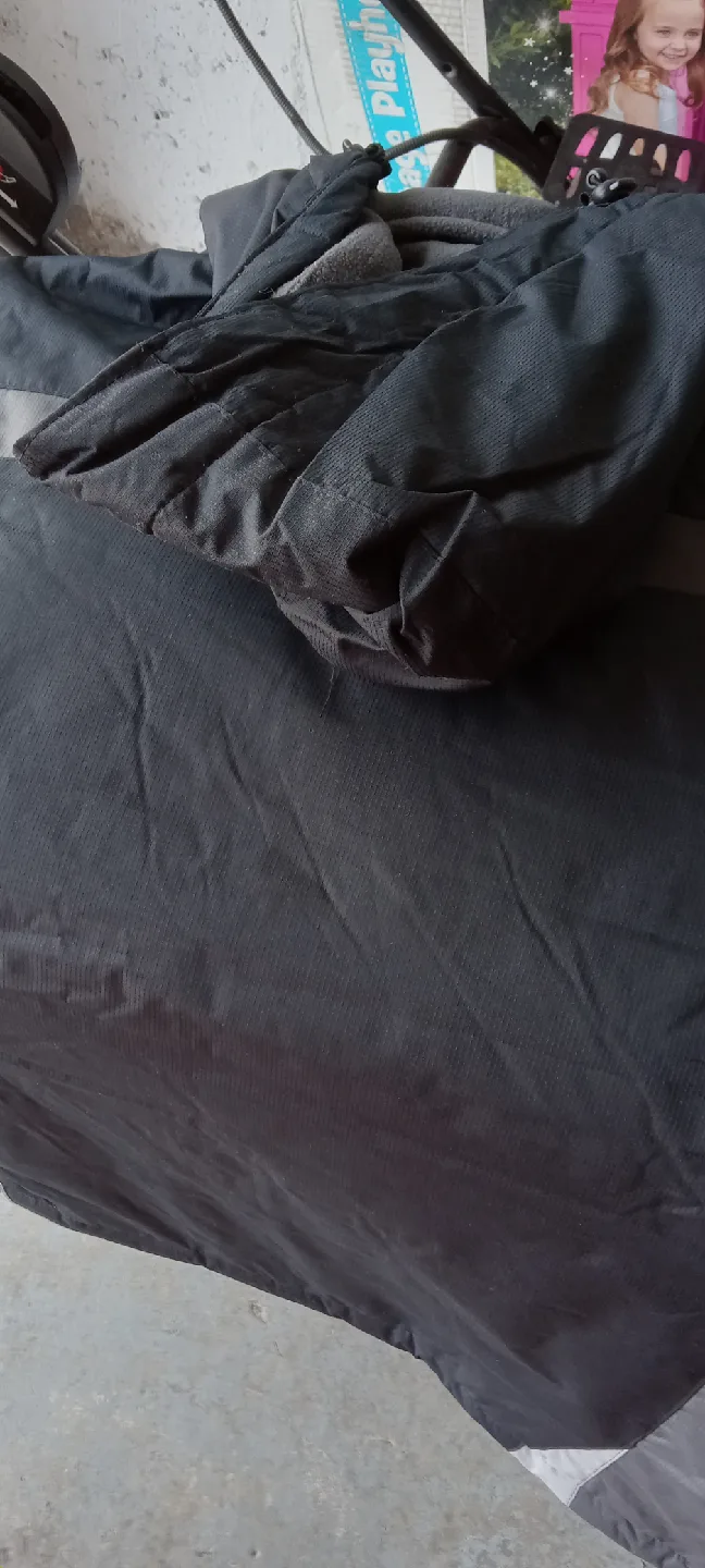 Mountain Warehouse Insulated Jacket - New with Tags! image indicator(8)