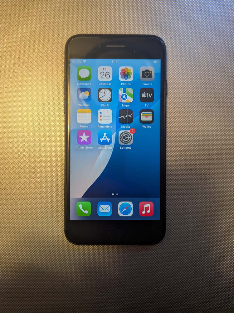 128GB iPhone SE 3rd Gen