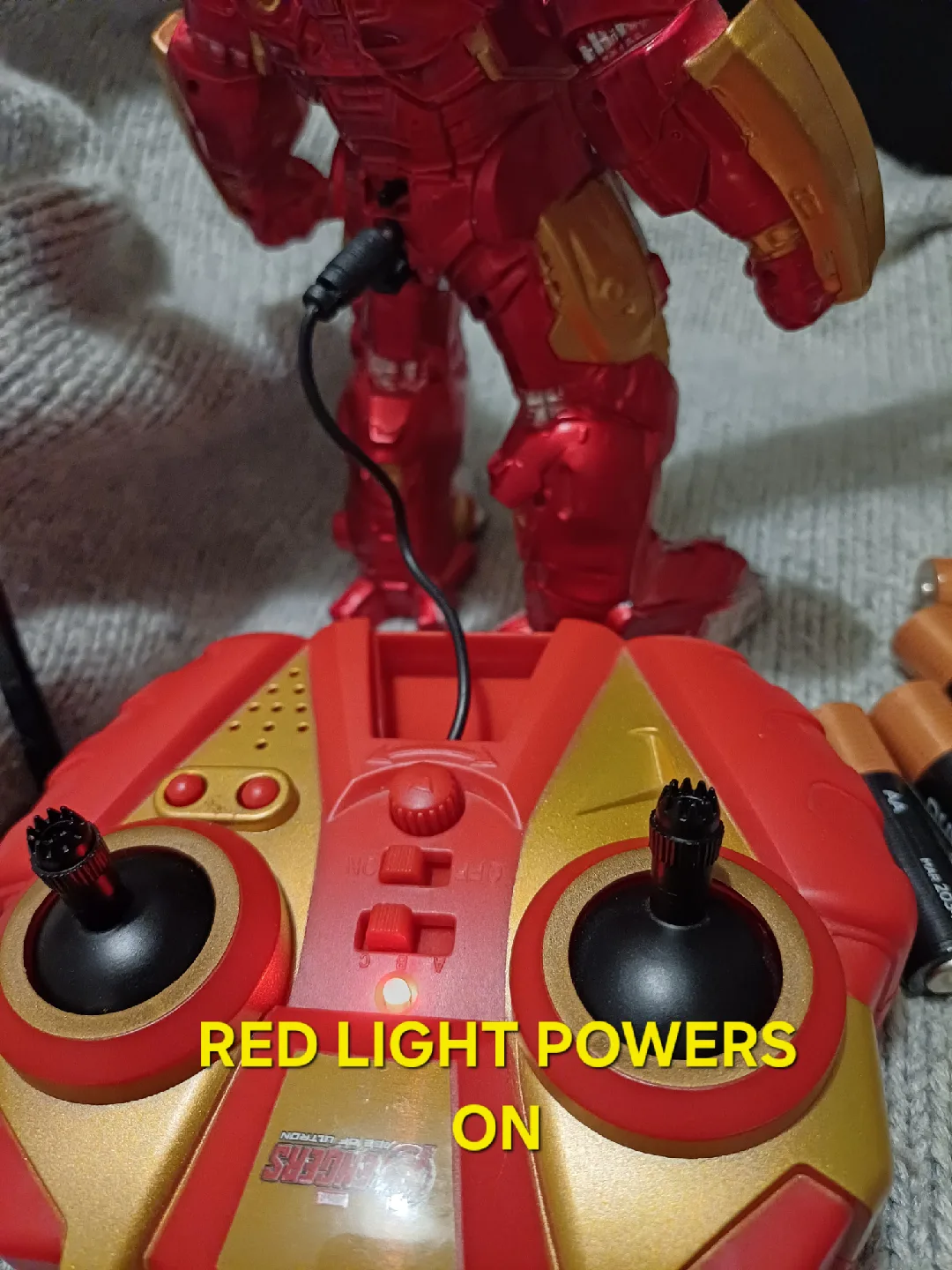 Marvel Avengers Iron Man 2CHANNEL IR RC "Helicopter" image indicator(6)