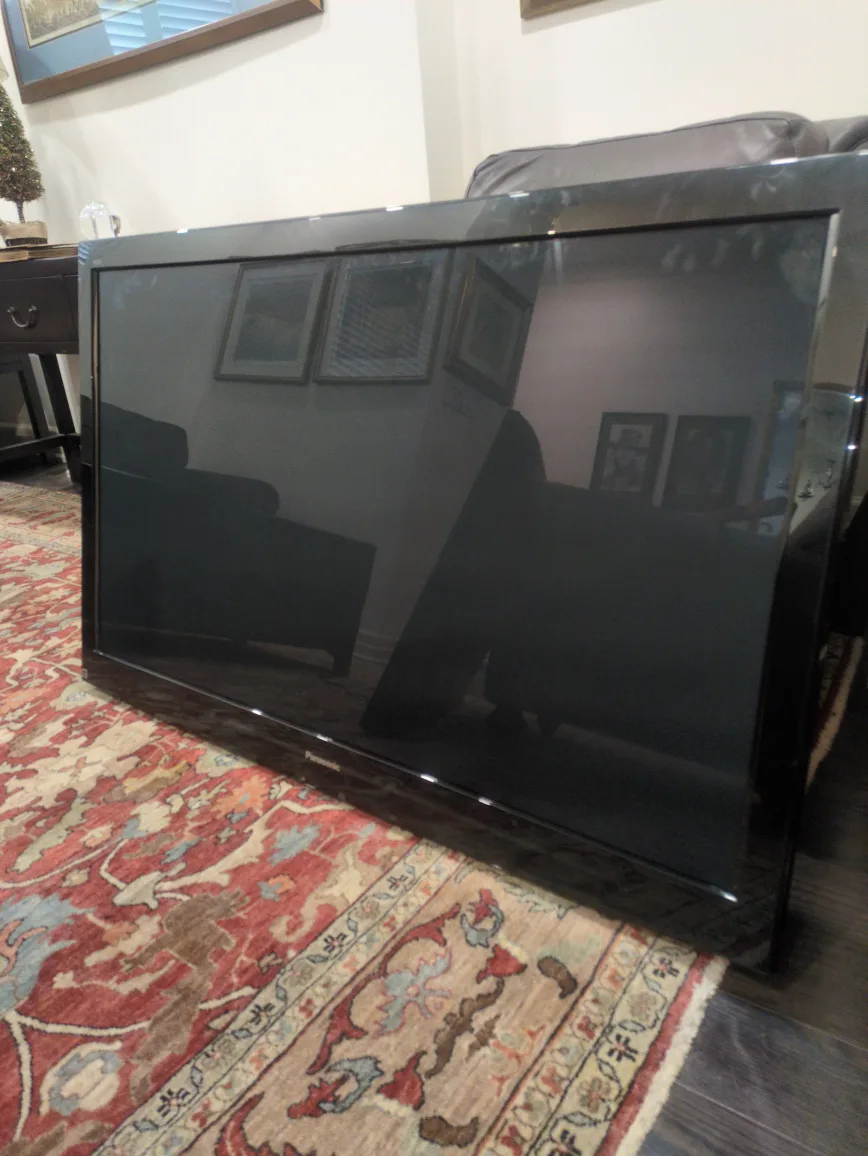 54" Panasonic Viera TV + Remote thumbnail