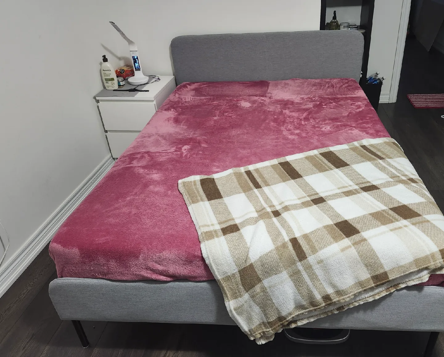 Queen Size Bed Frame with Mattress thumbnail