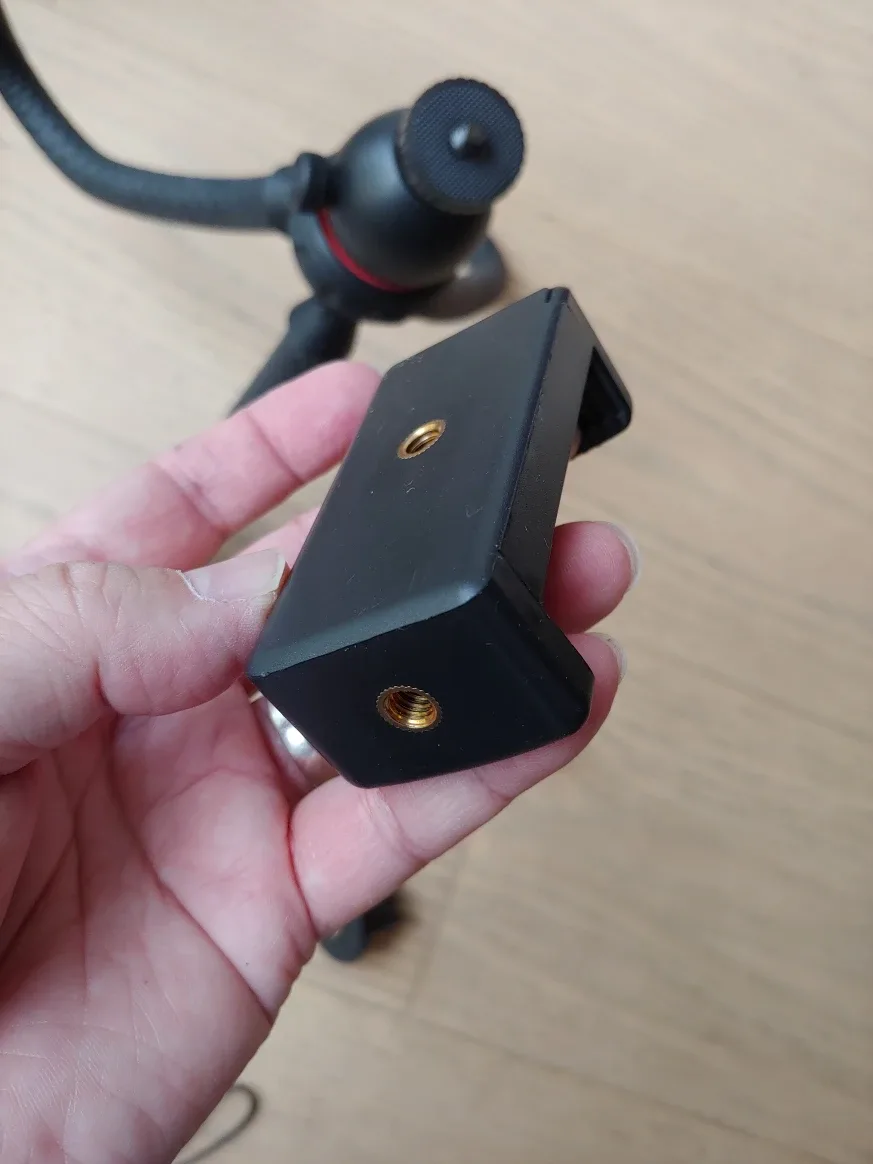 Octopus Flexible Tripod, New, With Selfie Remote Controller image indicator(3)