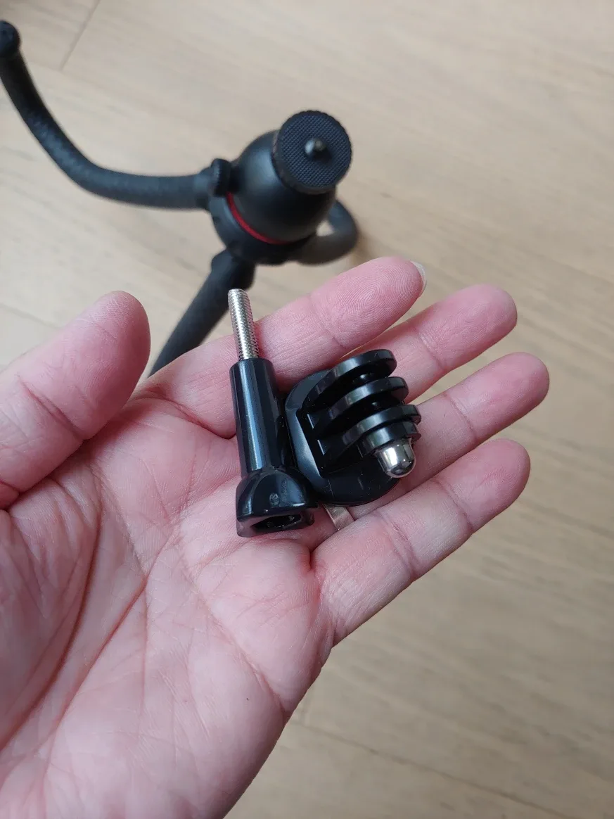 Octopus Flexible Tripod, New, With Selfie Remote Controller image indicator(4)