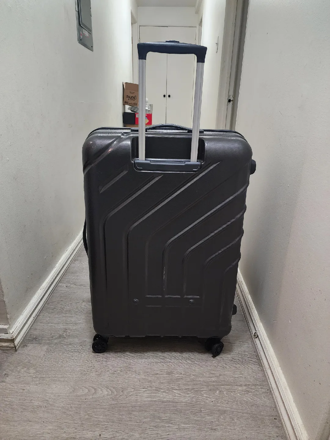 Carlton Luggage Set - 2 Piece image indicator(4)