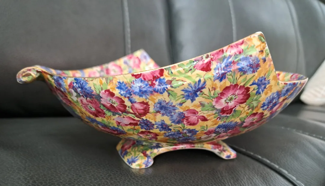 'Royalty' Royal Winton Floral Bowl image indicator(3)