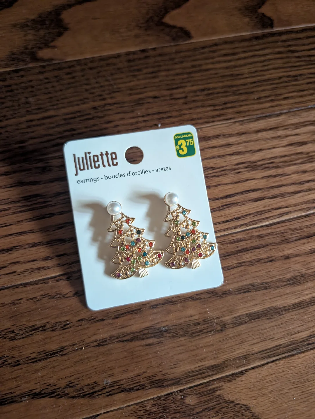 Earrings thumbnail