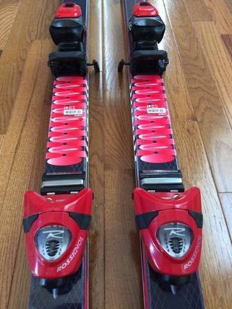 Atomic Skis With Binding - Red/Black - photo 3