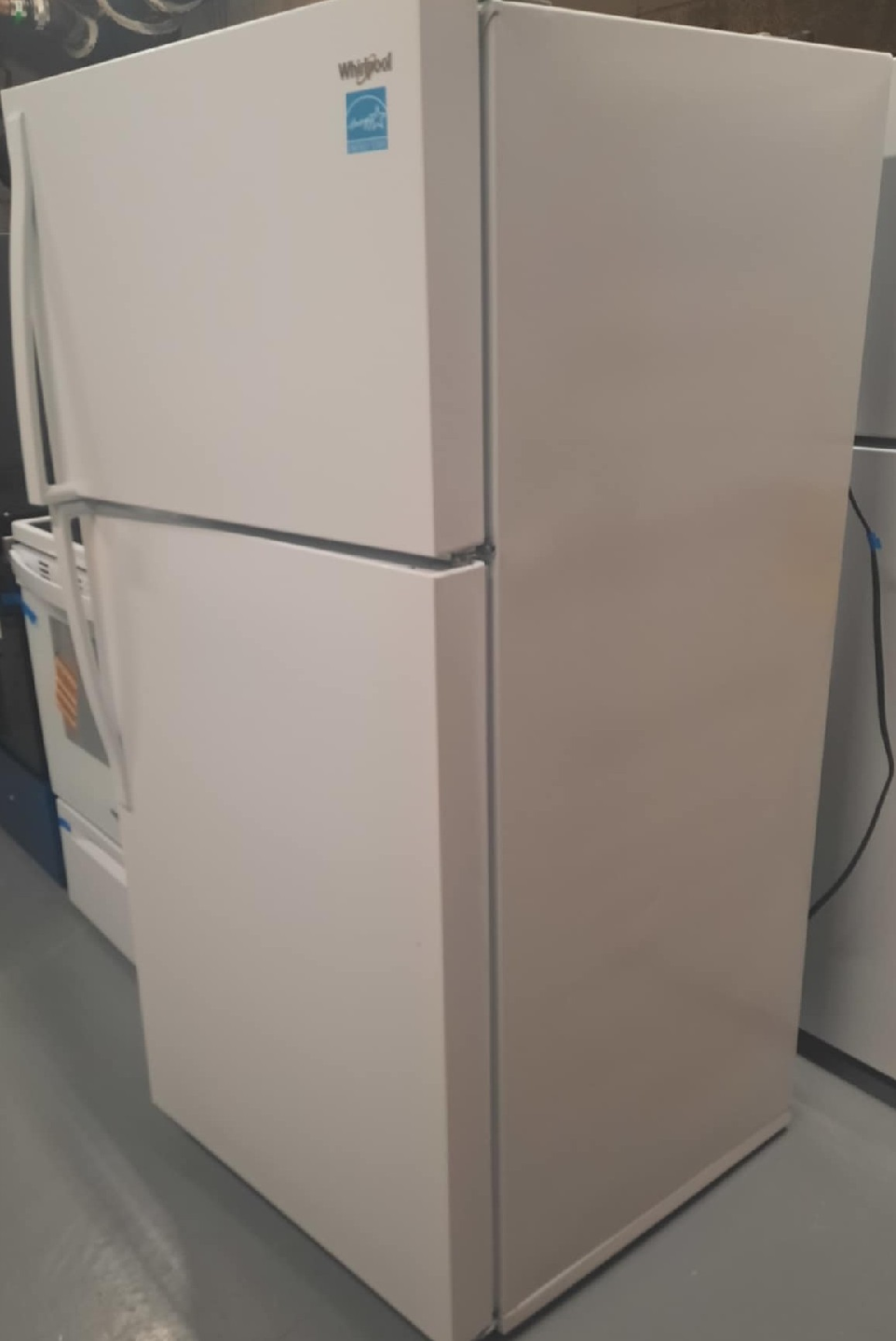 Whirlpool White Top-Freezer Refrigerator