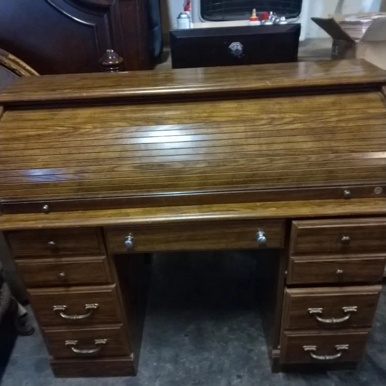 desk thumbnail