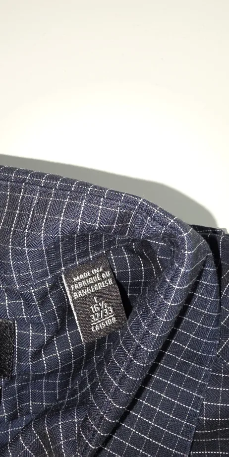 Calvin Klein Dress Shirt - Size L (16 1/2) image indicator(2)