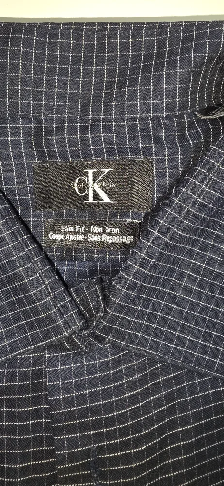 Calvin Klein Dress Shirt - Size L (16 1/2) image indicator(3)