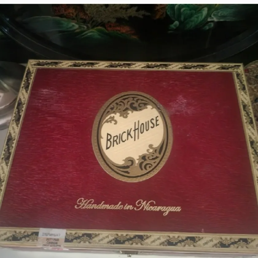 Brick House Cigar Box - Handmade Nicaragua image indicator(4)