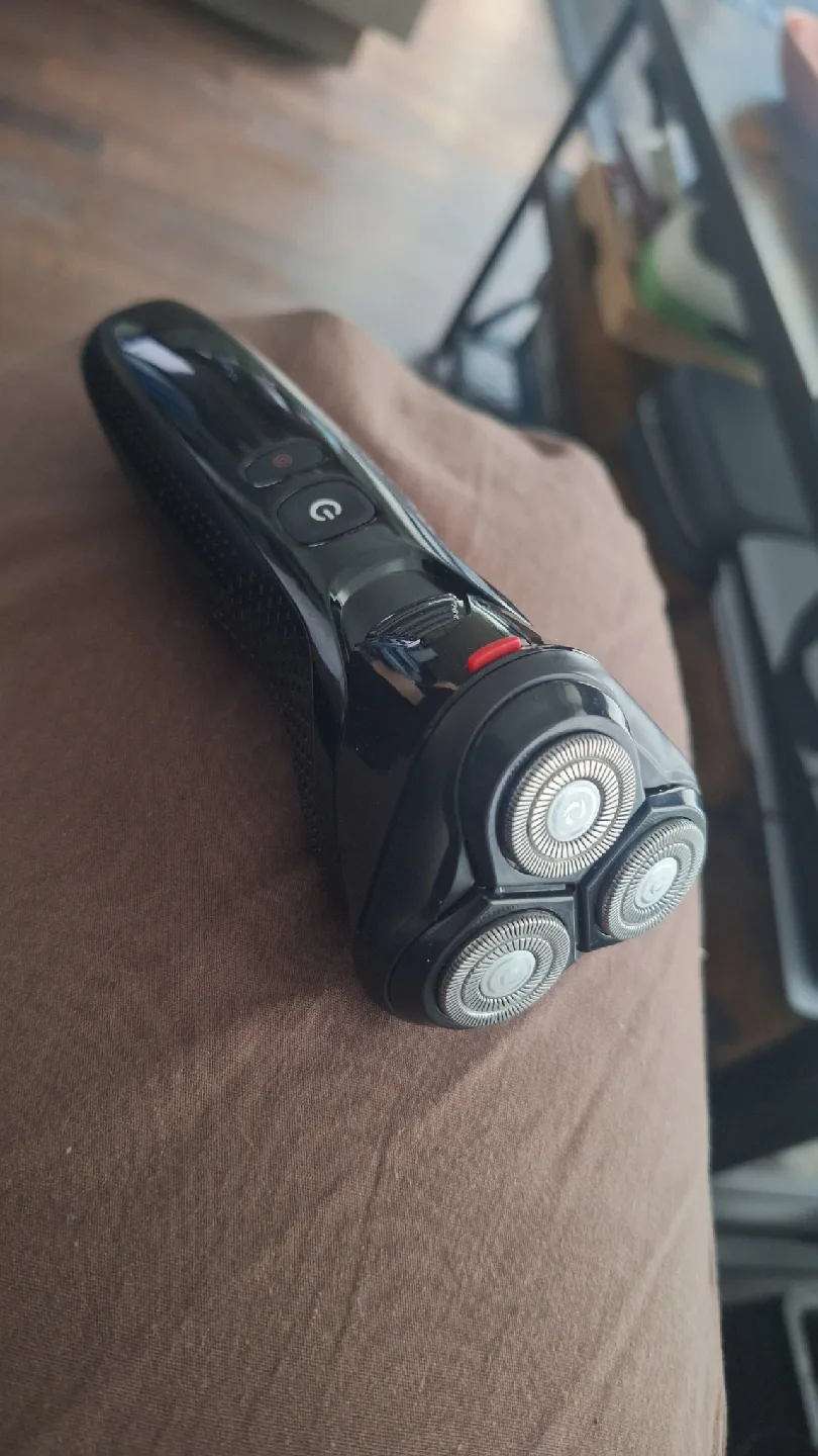 RateGist Electric Shaver 3-in-1 - New in Box! image indicator(3)