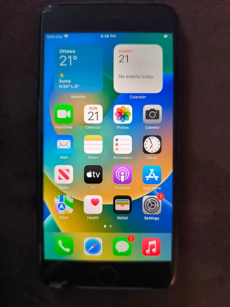 iPhone 8 Plus 64GB Black - Unlocked thumbnail