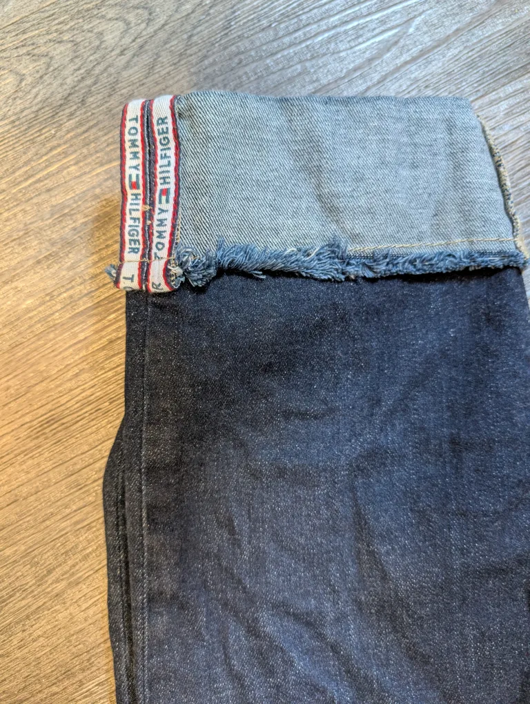 Women's Tommy Hilfiger Jeans - Size 14 image indicator(3)