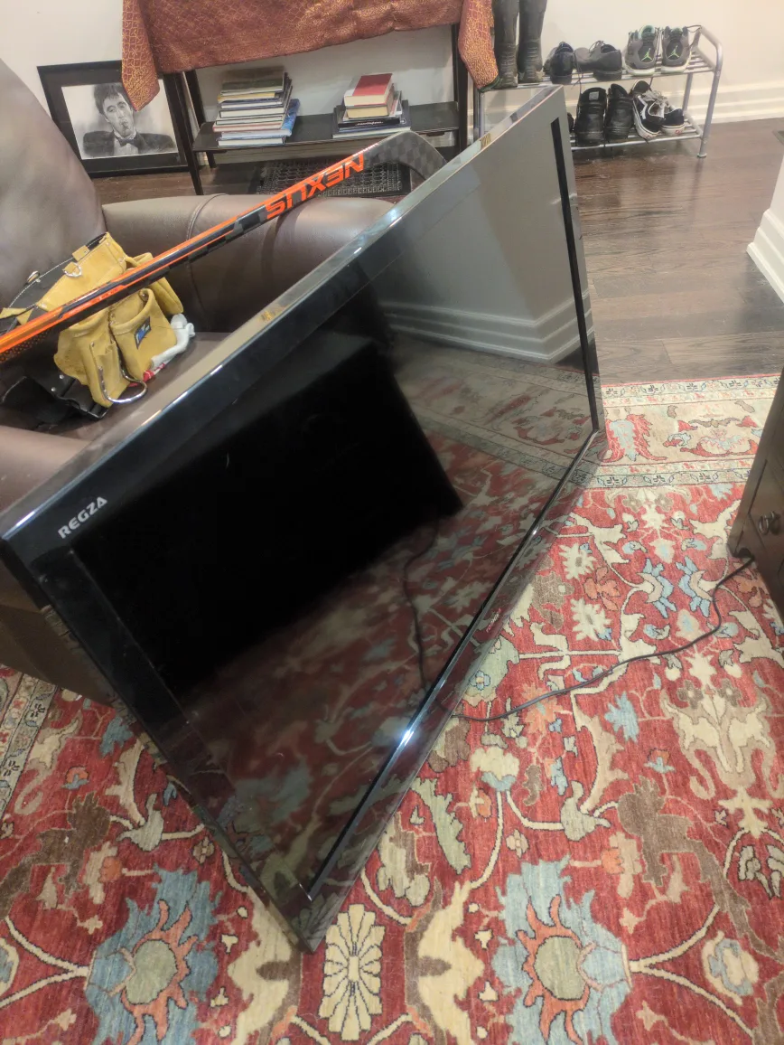 52" Toshiba Regza LCD TV image indicator(3)