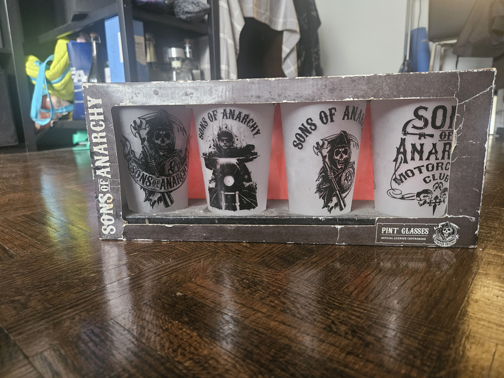 Sons of Anarchy Pint Glasses Set - New in Box