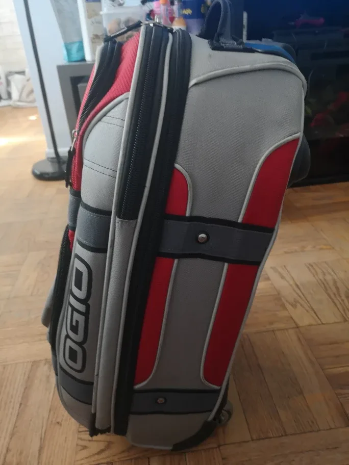 Ogio Rogers Red/Grey Rolling Travel Bag image indicator(2)