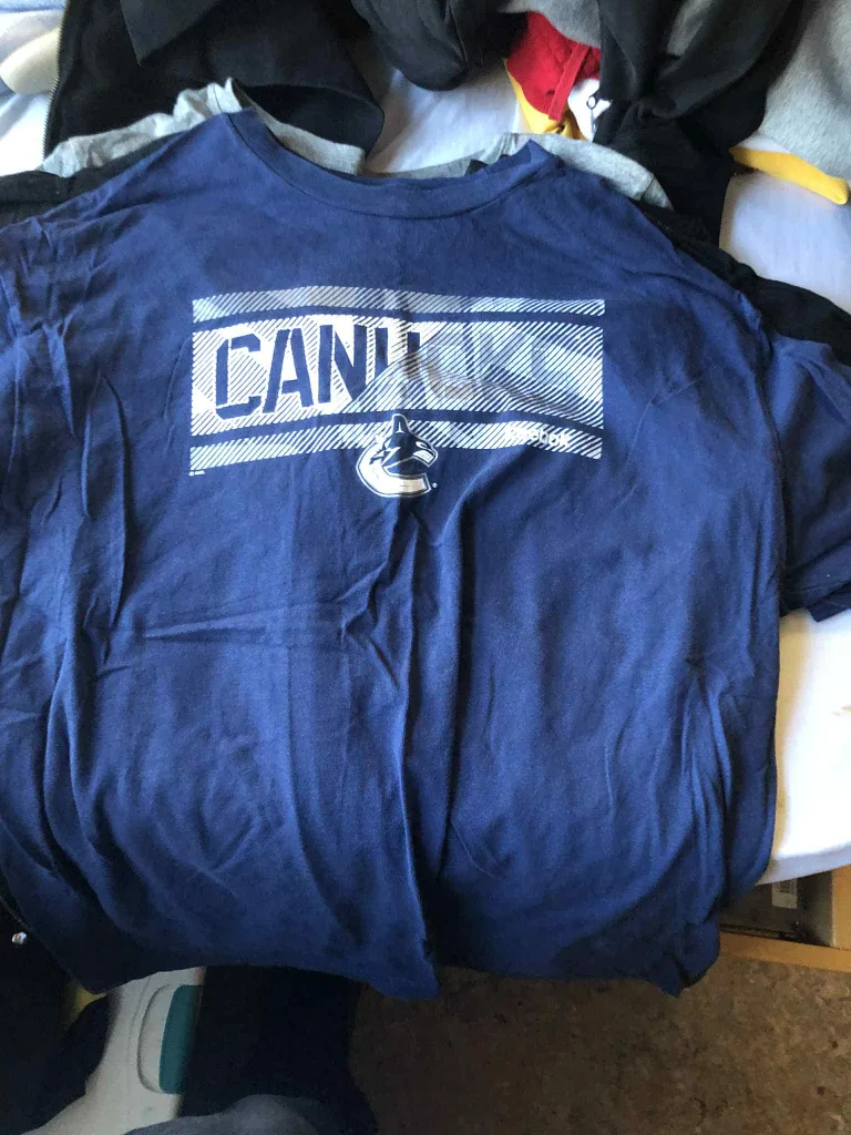Vancouver Canucks T-Shirt thumbnail