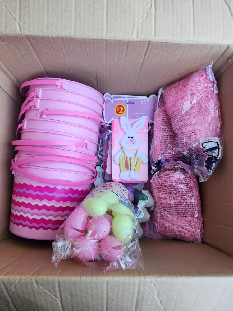 Easter Baskets & Decor Set image indicator(4)