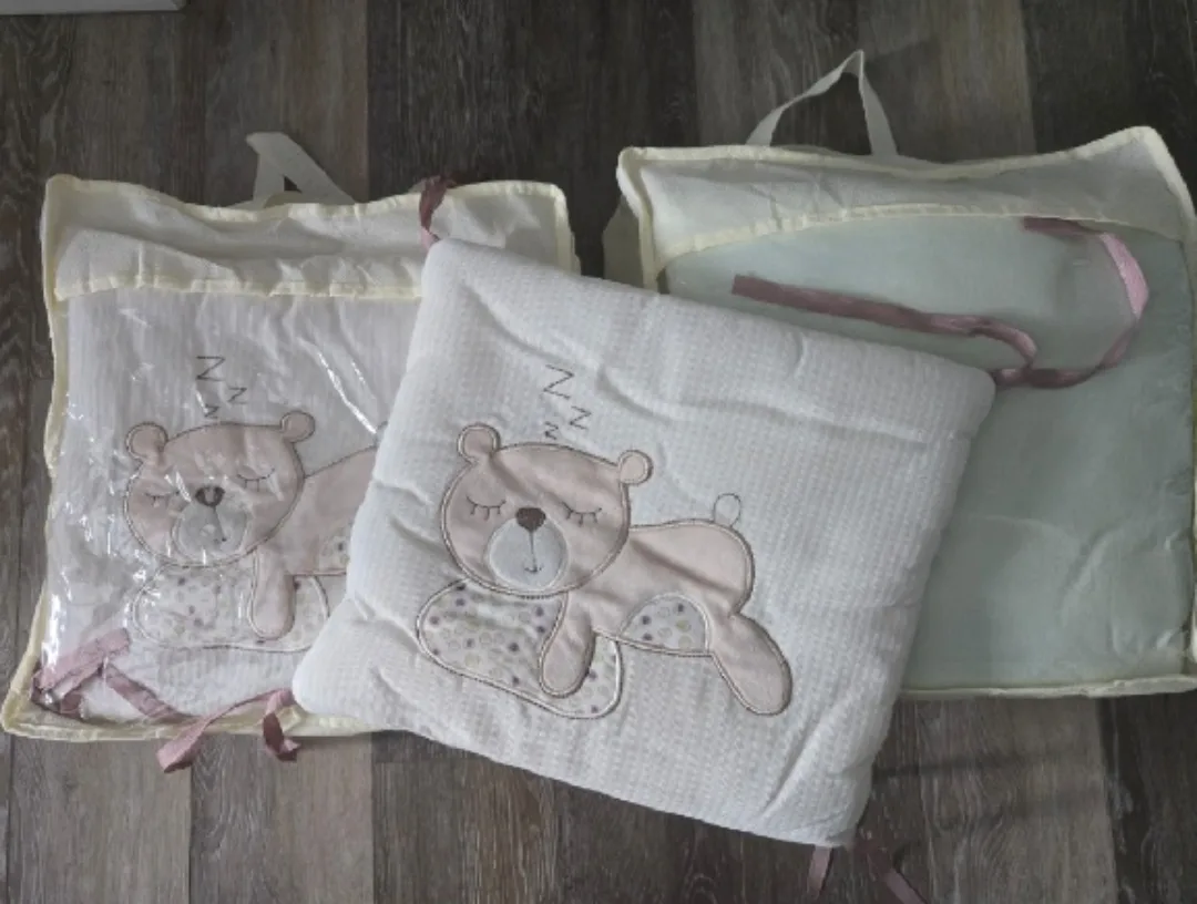 Crib Bumper Pads thumbnail