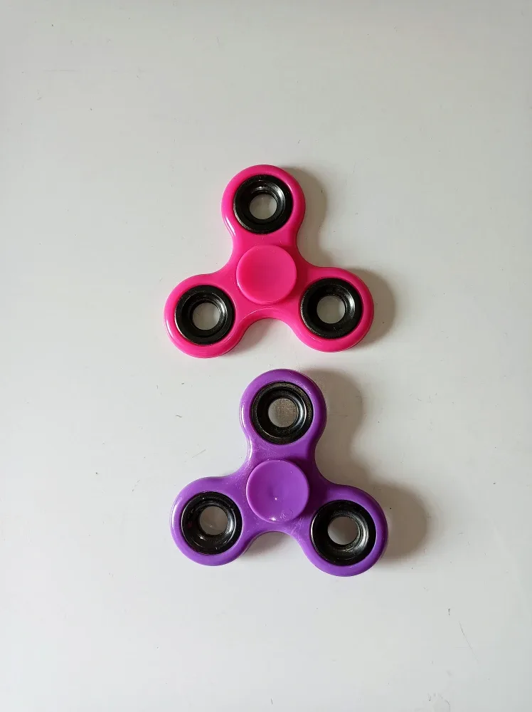 $1both~2x Fidget Spinner thumbnail