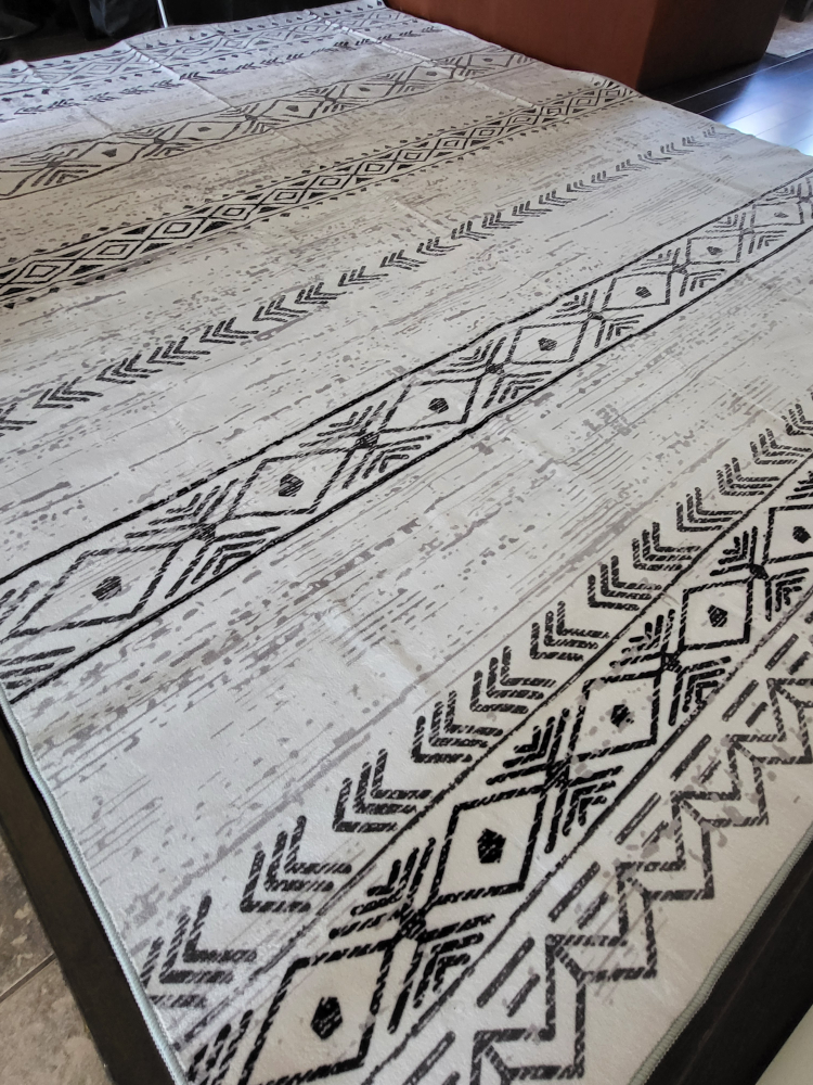 8ft X 10ft Area rug (Brand new) - photo 5