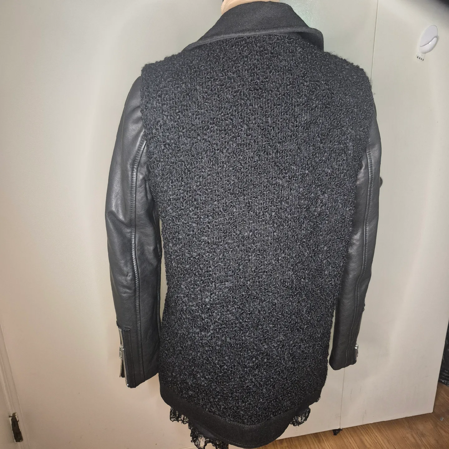 AllSaints Black Leather & Wool Blend Jacket - Size US 4 image indicator(6)
