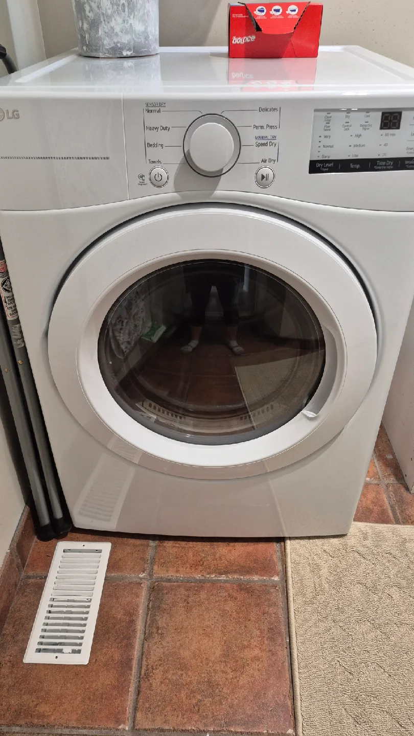 LG front load washer and Dryer - White 1 yr old thumbnail