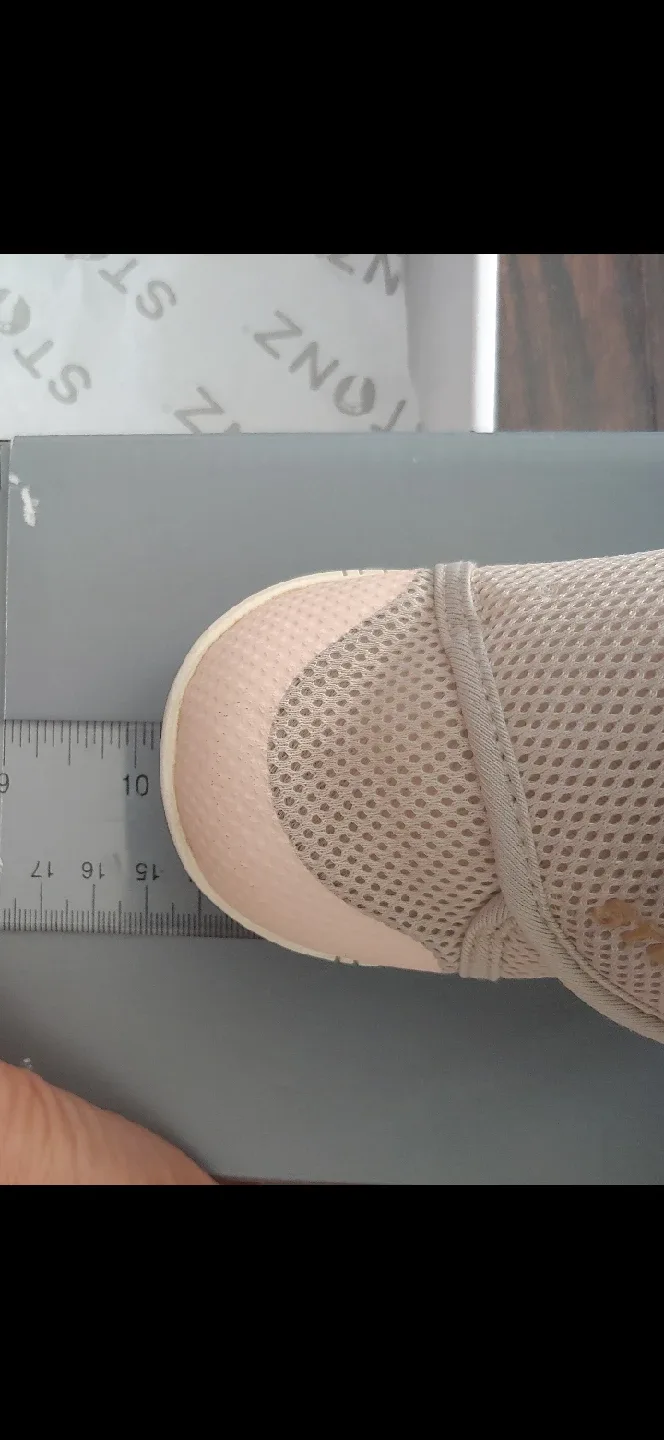 STONZ Baby Shoes - Size 7 US (read description for sizing) image indicator(7)