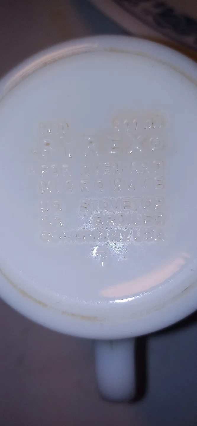 Vintage Pyrex Blue Cornflower Mugs and Plate Set image indicator(3)