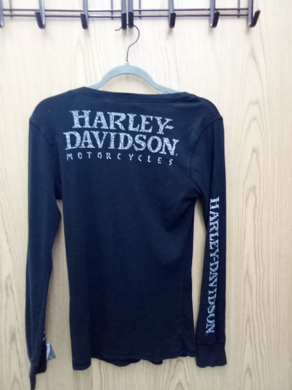 Harley-Davidson Shirt & Sweater Collection!! (ONLY $15 EACH) image indicator(2)