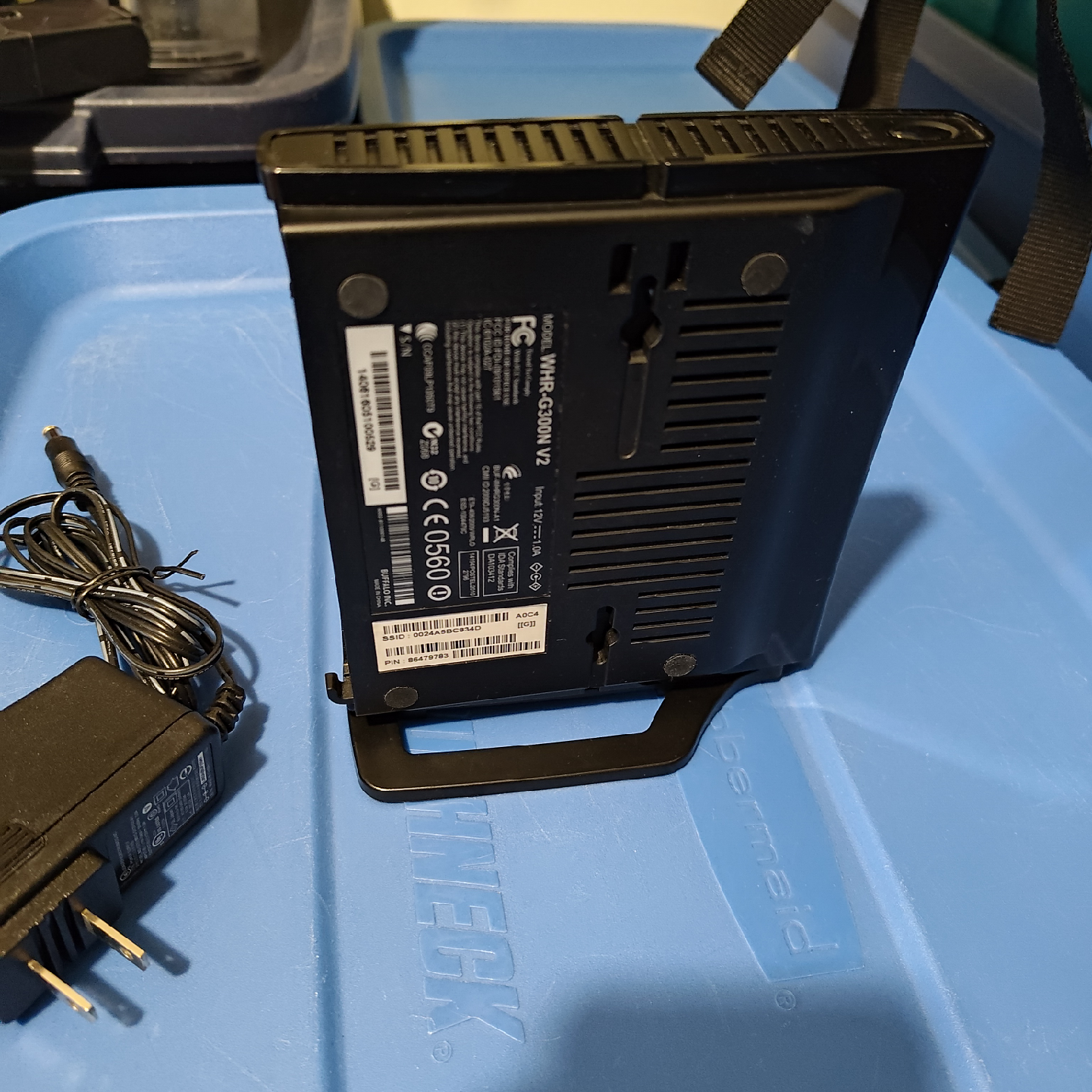 Buffalo AirStation Nfiniti WHR-G300N V2 Router - photo 2