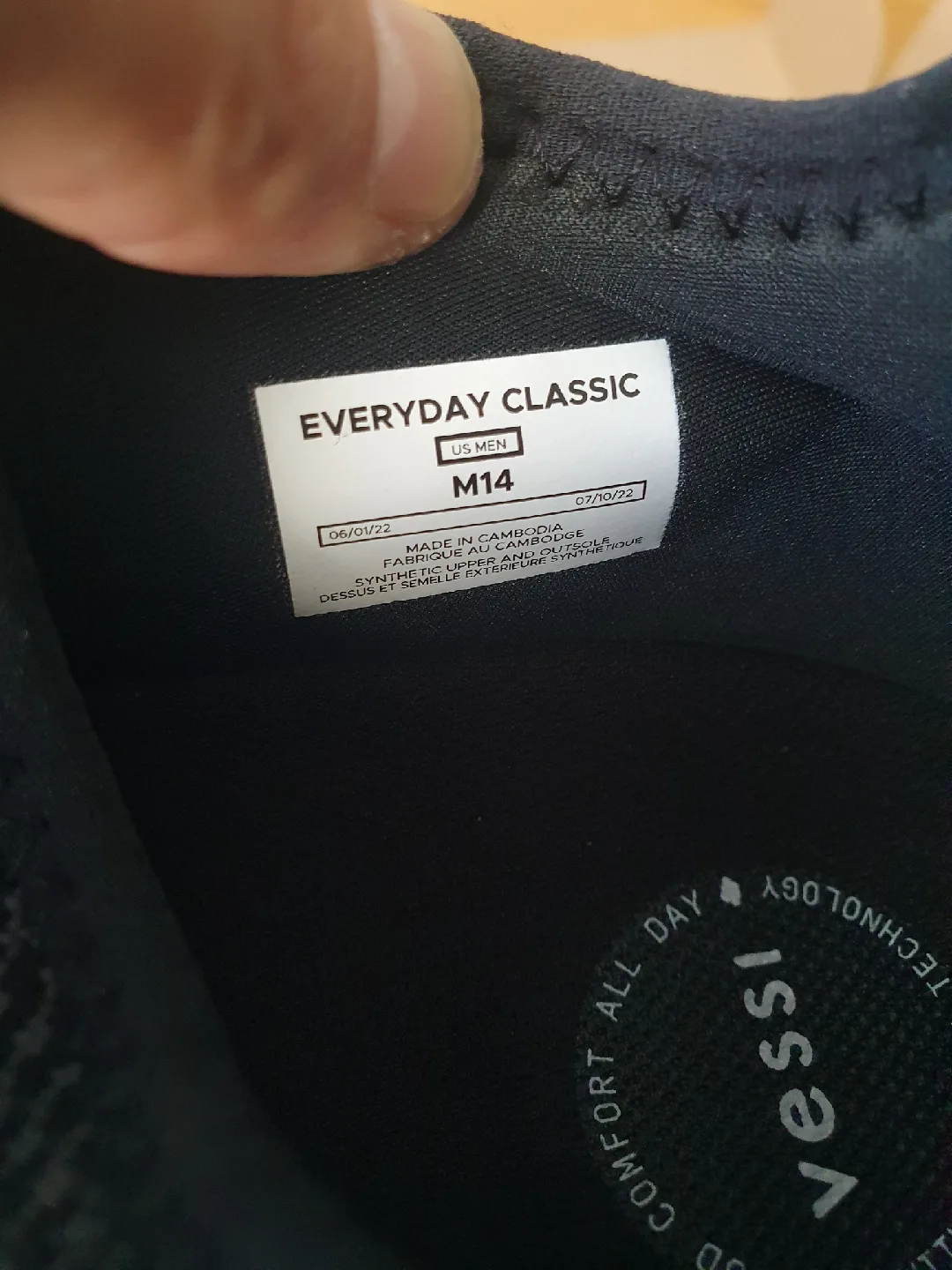Vessi Everyday Classic - Men's Size 14 thumbnail