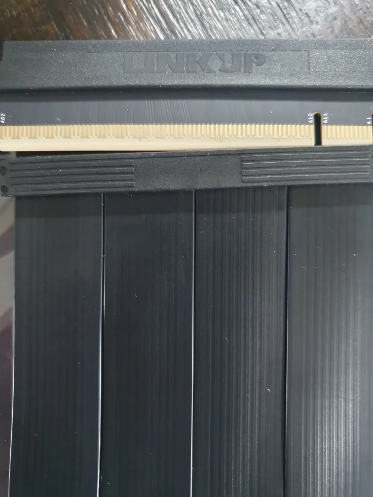 LINKUP PCIe 5.0 Riser Cable - New image indicator(3)