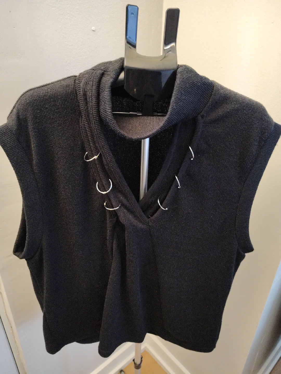 Black Sleeveless Knit Top thumbnail