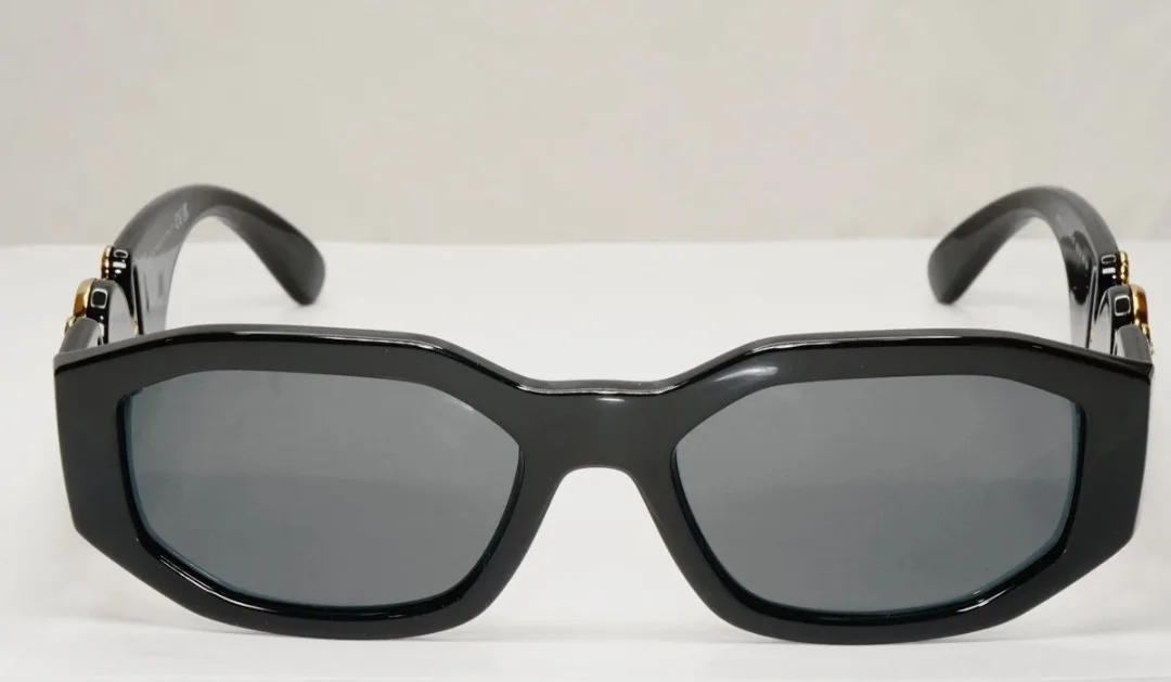 Versace Medusa Biggie Sunglasses, Black image indicator(2)