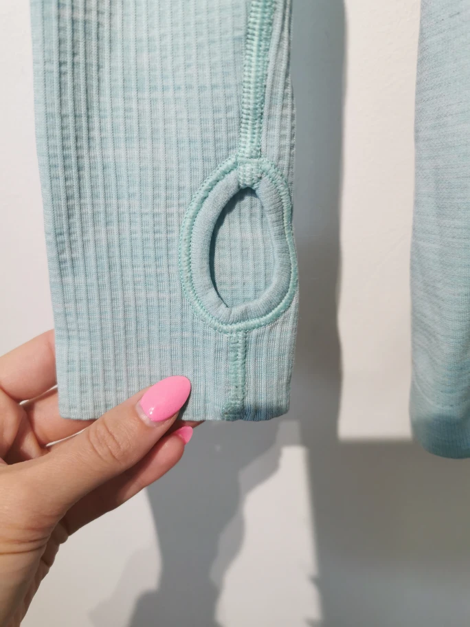 Lululemon small top - photo 4