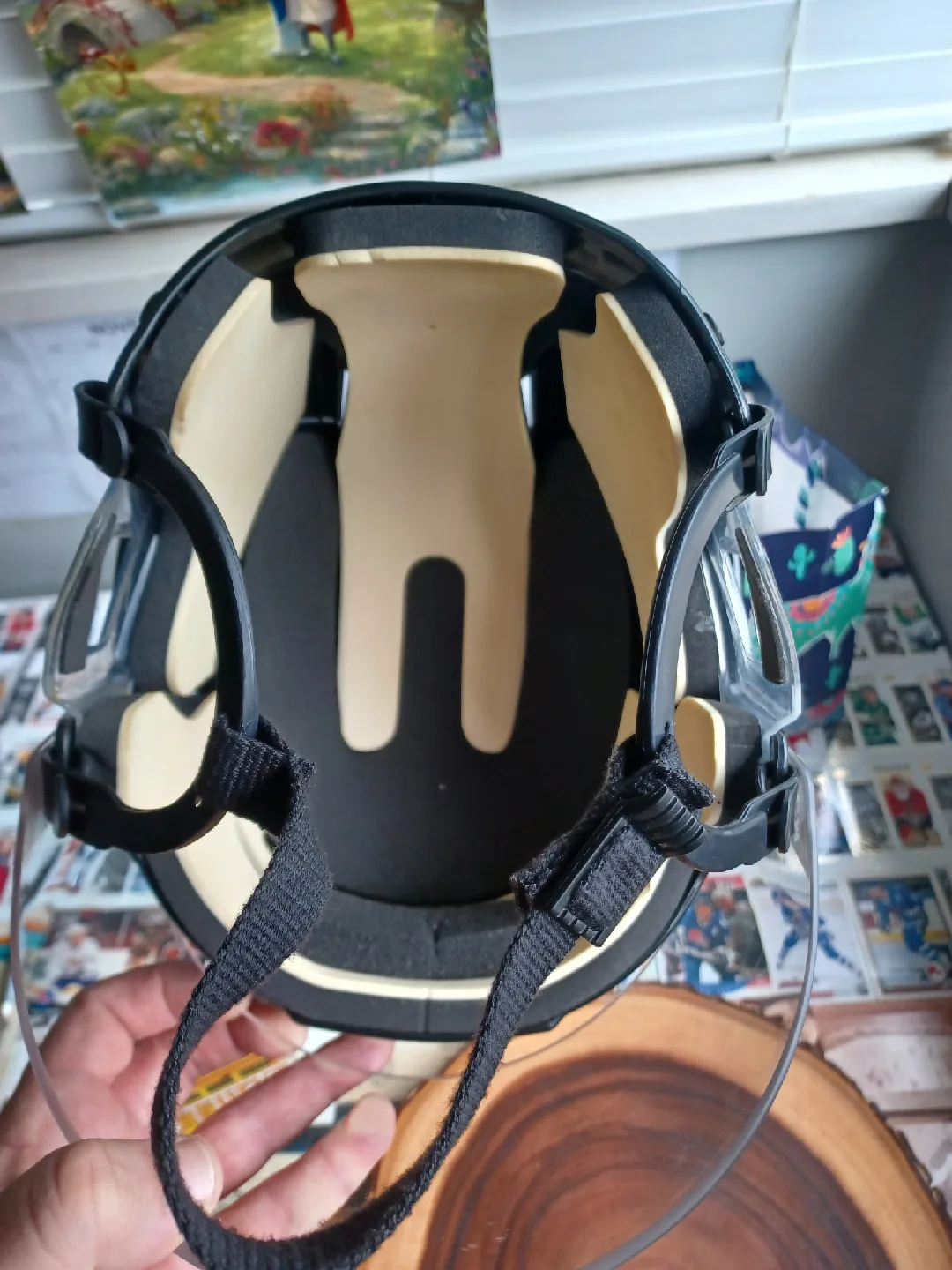 CCM Hockey Helmet with Visor - Black M | rarely worn image indicator(9)