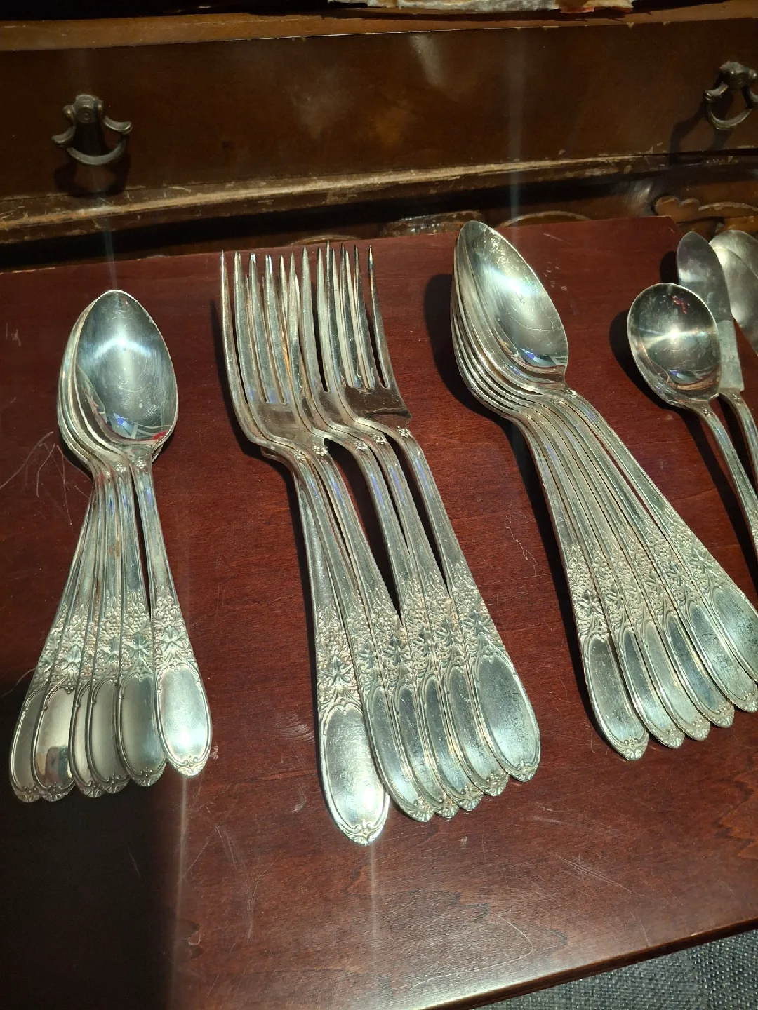Vintage Silverware Set thumbnail