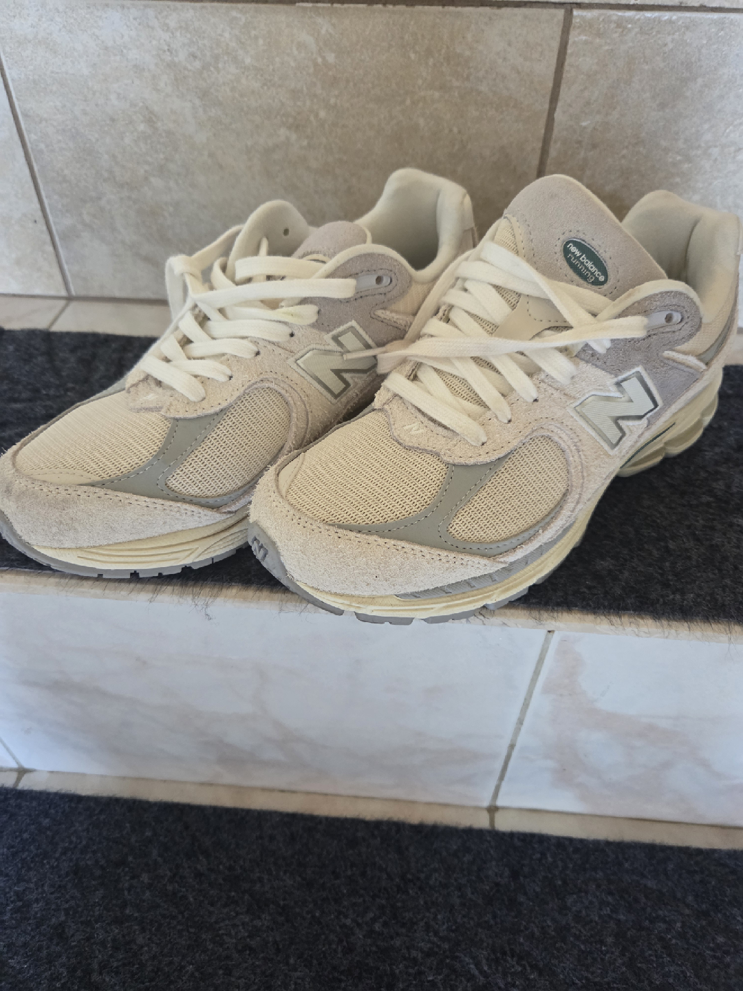 New Balance 2002R Running Shoes - photo 2